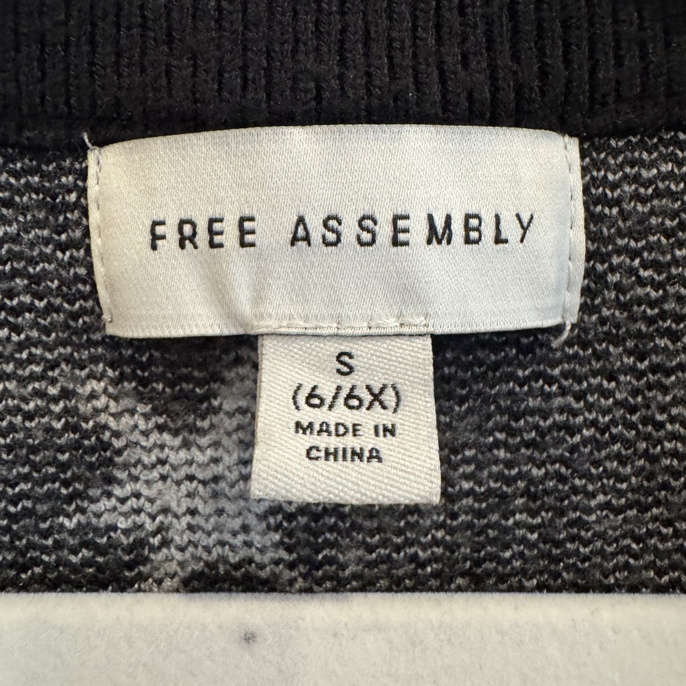Free Assembly Star Print Black Cardigan Sweater Size S - Picture 3 of 4